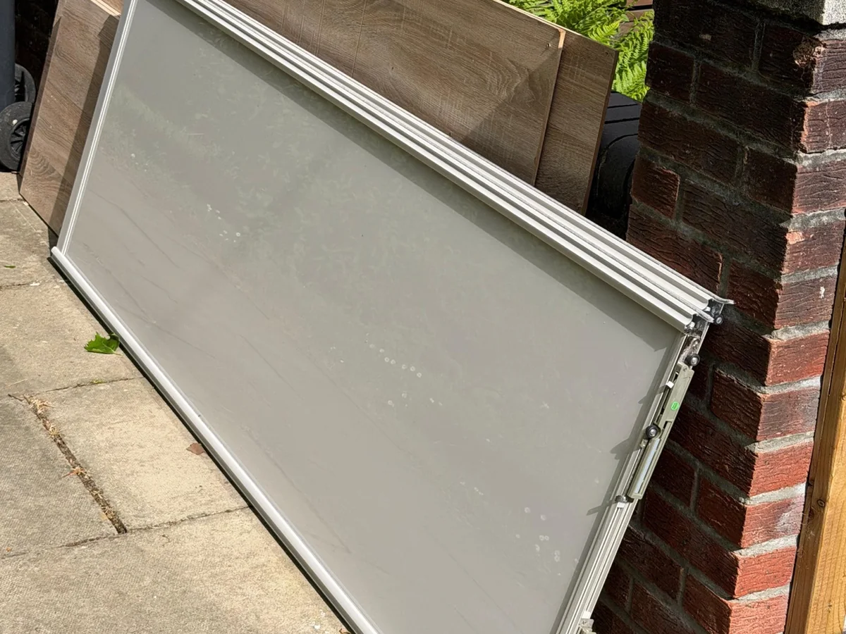 Items before house clearance by Disposo